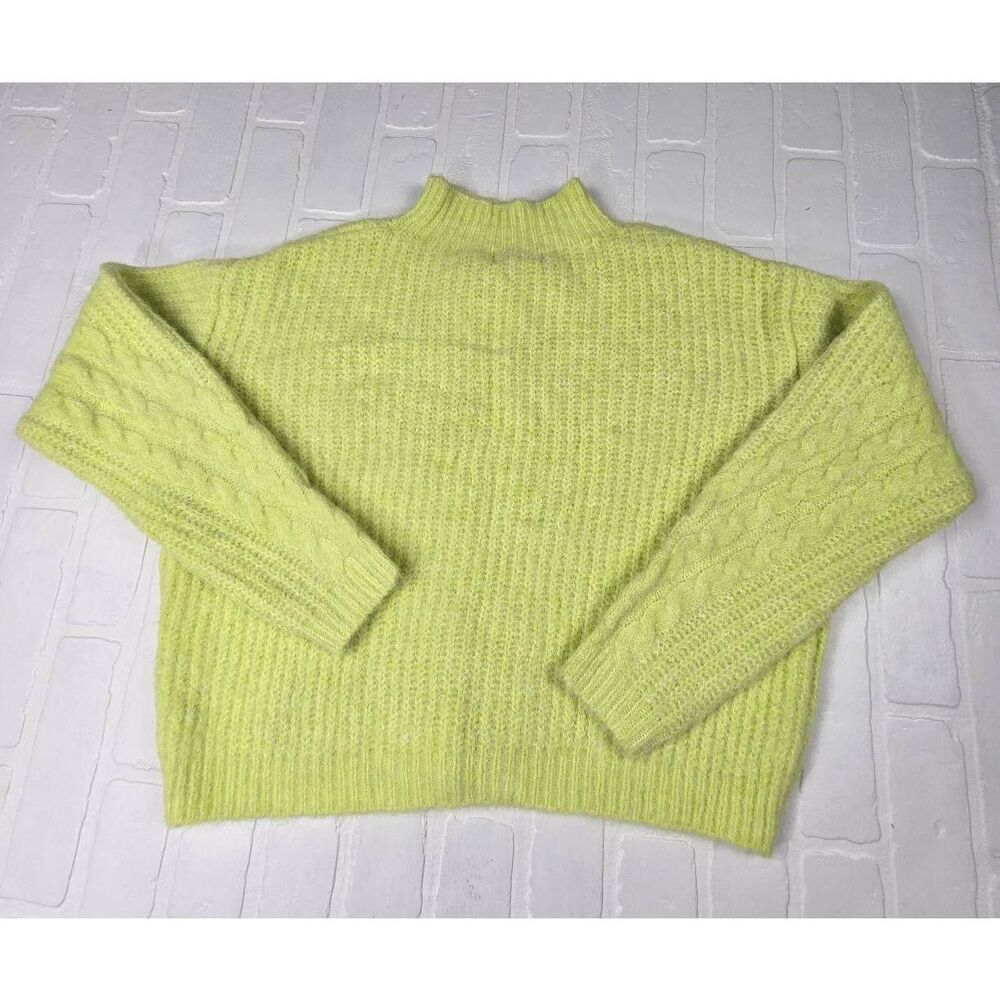 Universal Thread  Sweater Small - Picture 2 of 4